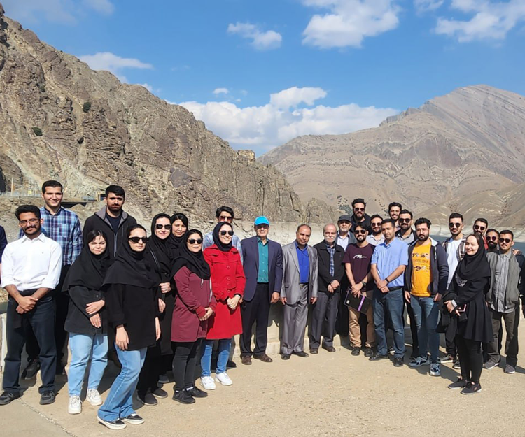 بازدید اعضای انجمن علمی دانشجویی مهندسی عمران و محیط زیست دانشگاه تربیت مدرس از سد امیرکبیر کرج