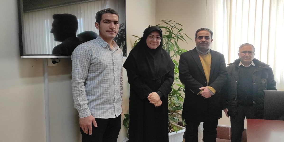 تجلیل از کارکنان مرد شاغل در دانشکده حقوق