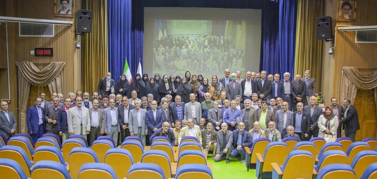 برگزاری نشست صمیمی بازنشستگان با رییس دانشگاه 