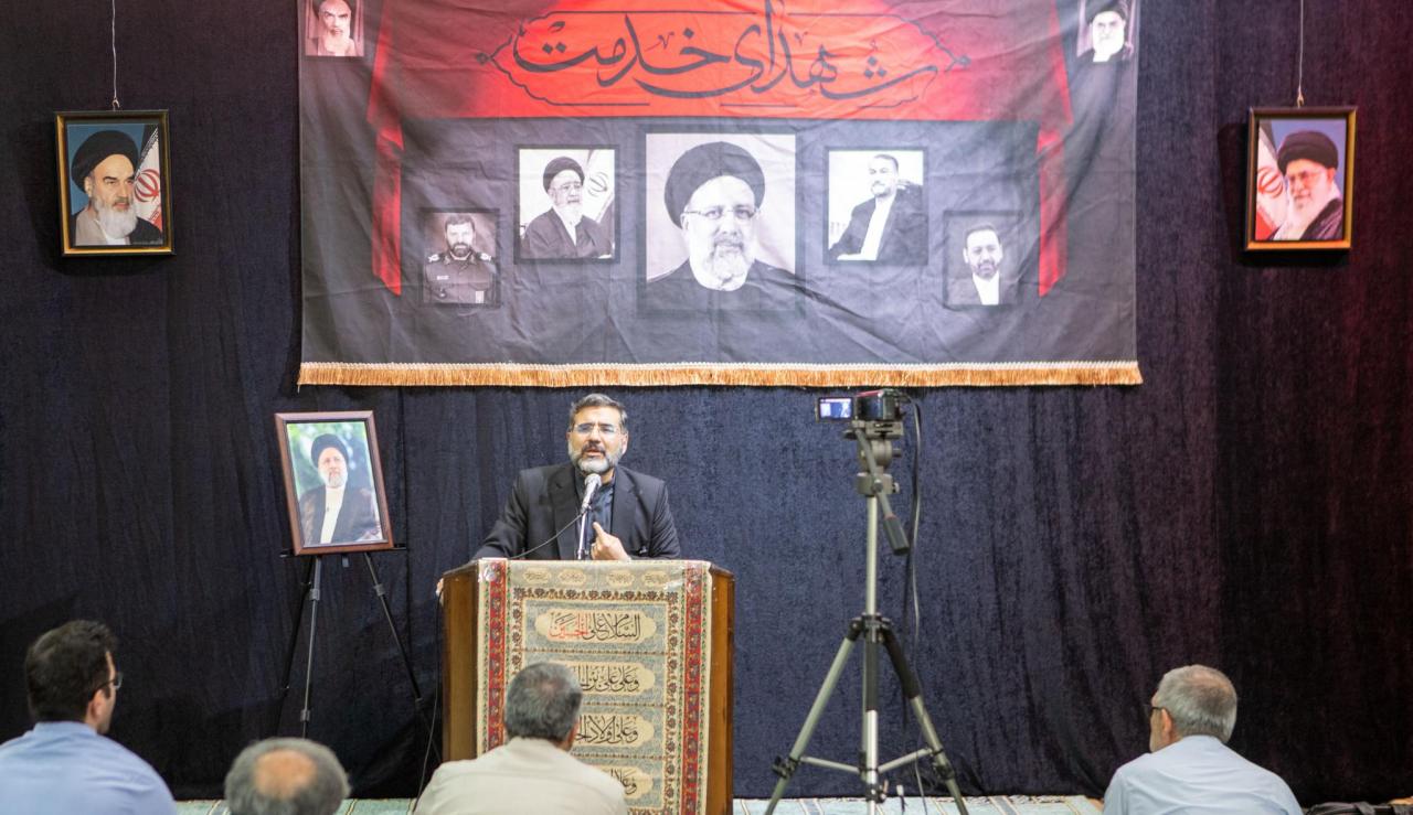 مراسم اولین سالگرد شهادت شهید آیت الله دکتر رئیسی و شهدای خدمت برگزار شد