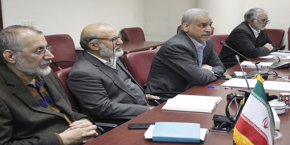 برگزاری نشست هم‌اندیشی استادان پردیس کشاورزی با موضوع نقش دانشگاهیان در تبیین موضوعات اقتصادی کشور